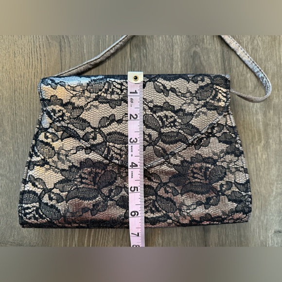 Neiman Marcus Floral Lace Shoulder Bag Purse - Picture 3 of 12